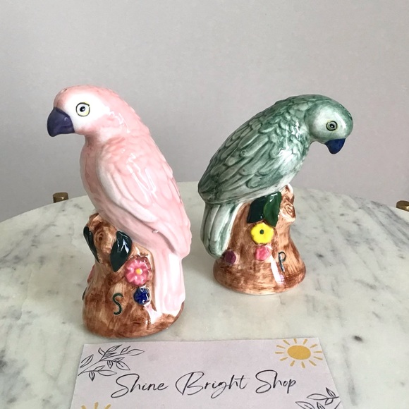 Anthropologie Handpainted Glazed Stoneware Salt and Pepper Shakers Birds NIB NWT - Picture 2 of 12